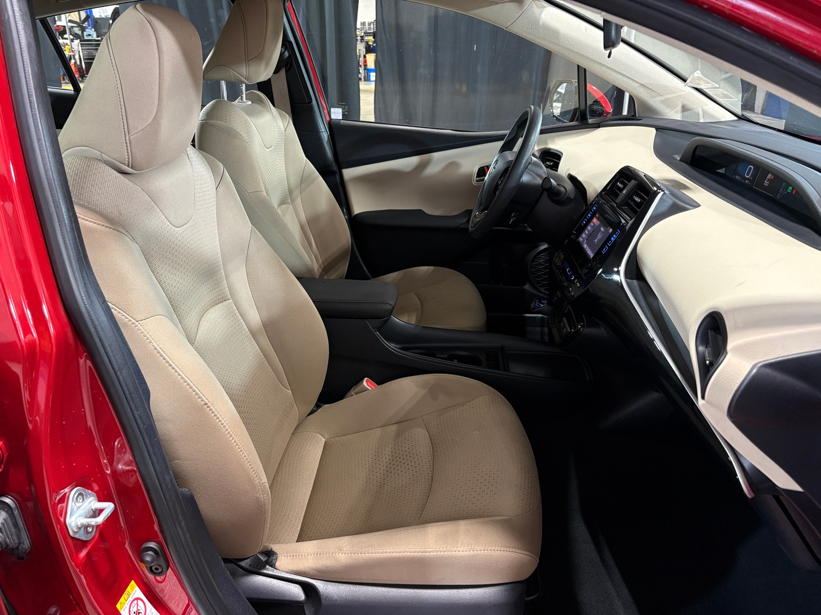 Thumbnail: 2019 Toyota Prius - 2