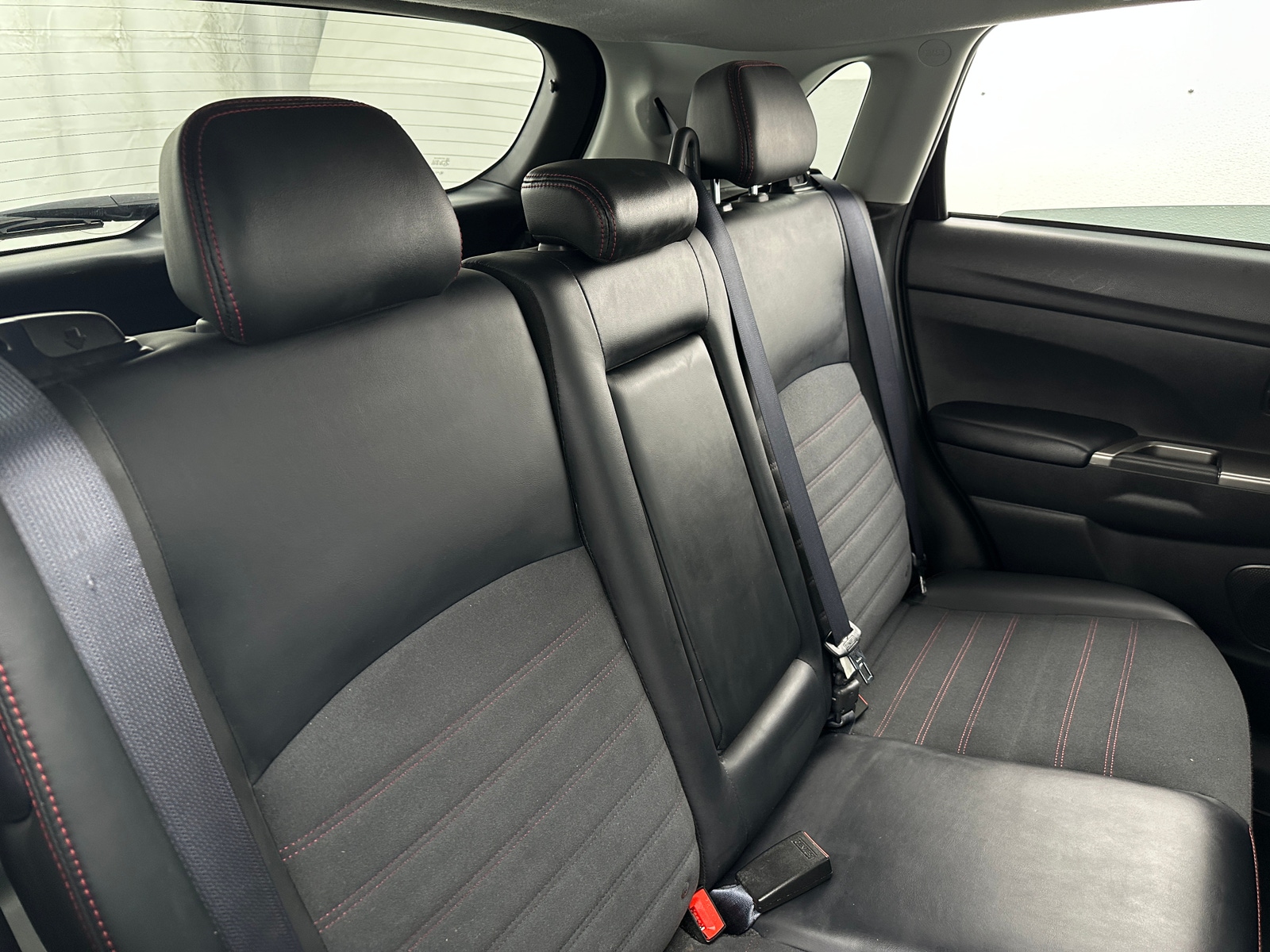 Thumbnail: 2024 Mitsubishi Outlander Sport - 5