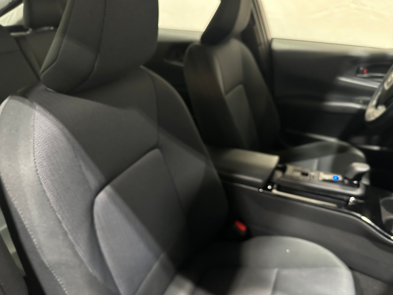 Thumbnail: 2025 Toyota Prius - 2