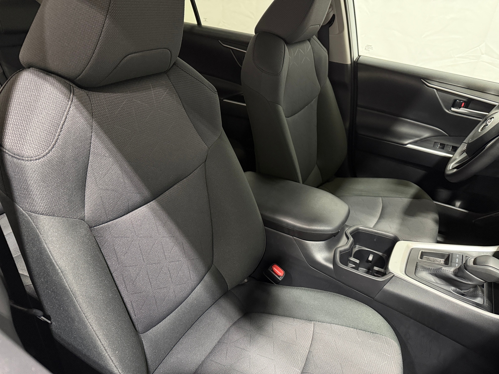 Thumbnail: 2025 Toyota RAV4 - 2