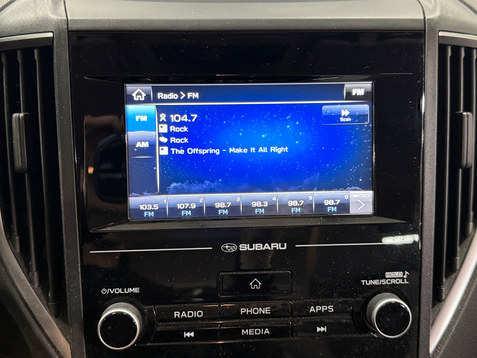 Thumbnail: 2018 Subaru Crosstrek - 4