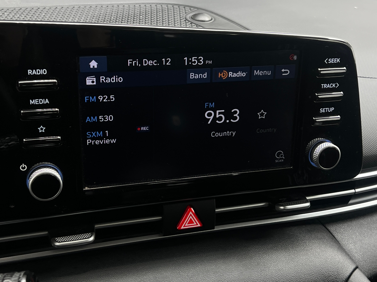 Thumbnail: 2021 Hyundai Elantra - 4