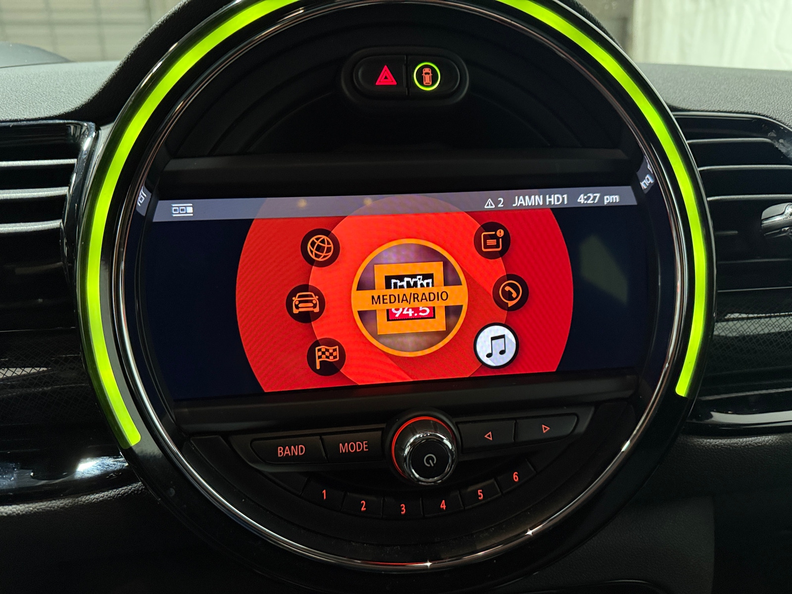 Thumbnail: 2020 MINI Cooper Clubman - 4