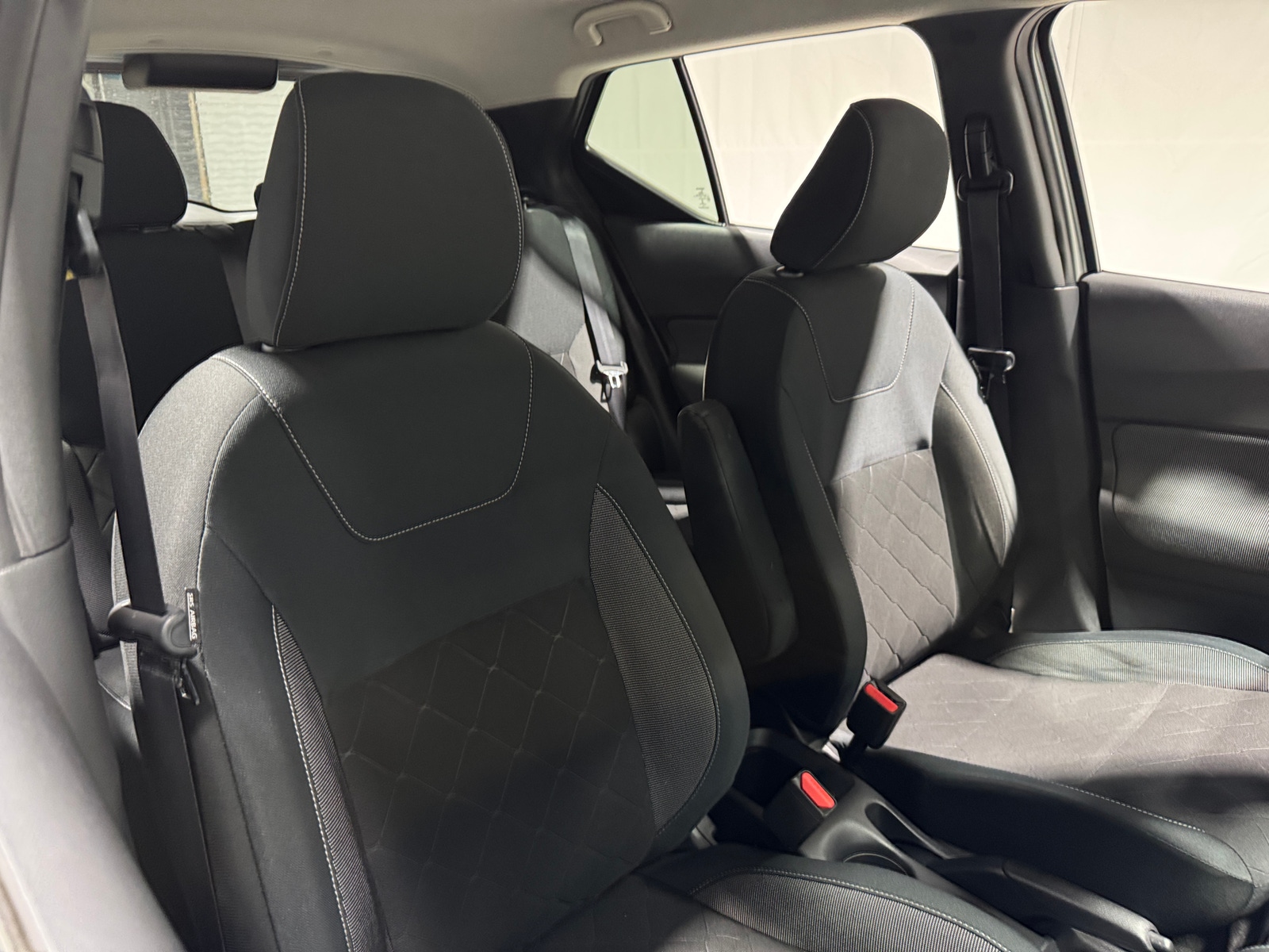 Thumbnail: 2019 Nissan Kicks - 2