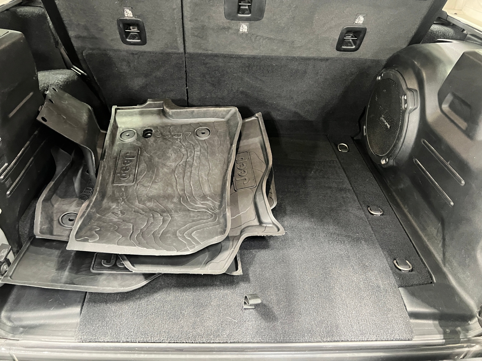 Thumbnail: 2020 Jeep Wrangler - 7