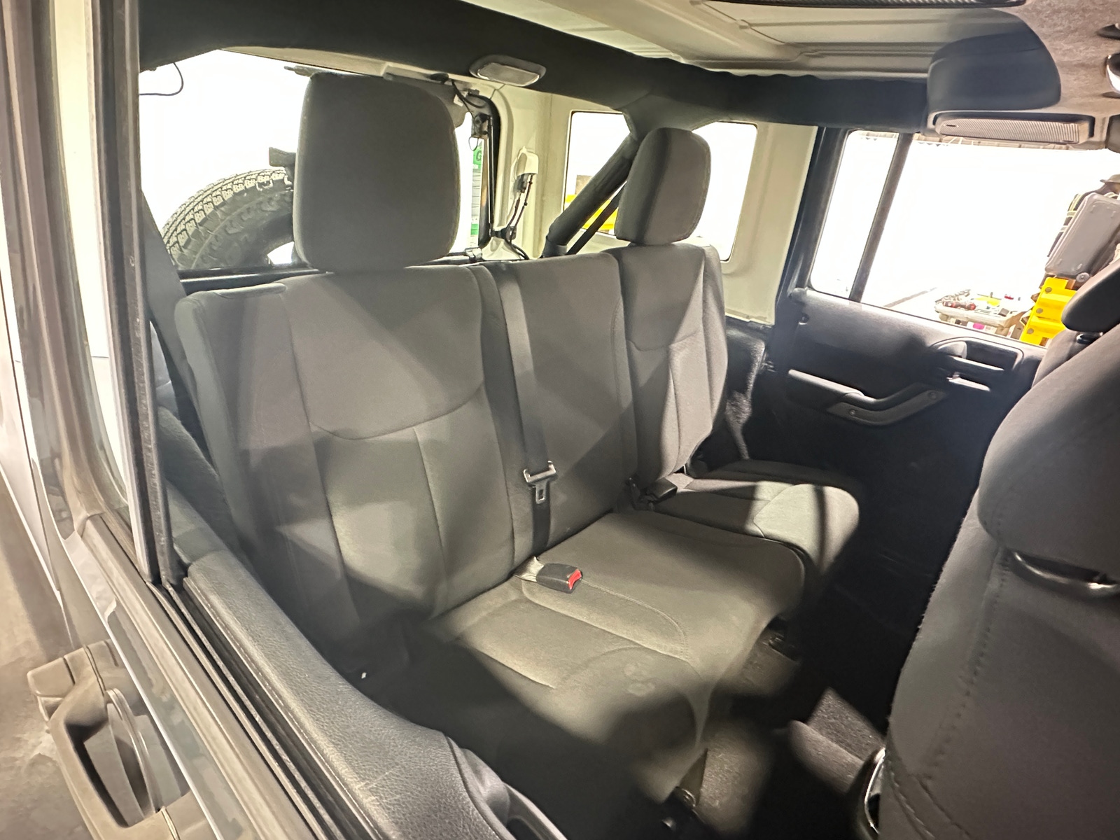 Thumbnail: 2016 Jeep Wrangler - 6