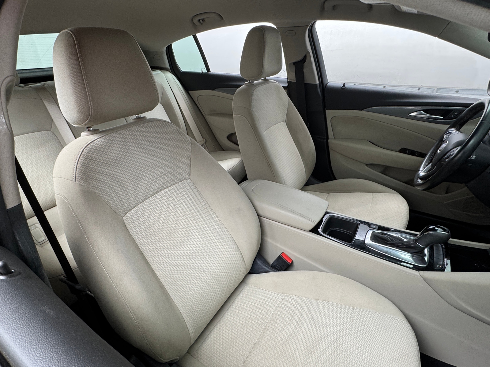 Thumbnail: 2018 Buick Regal - 2