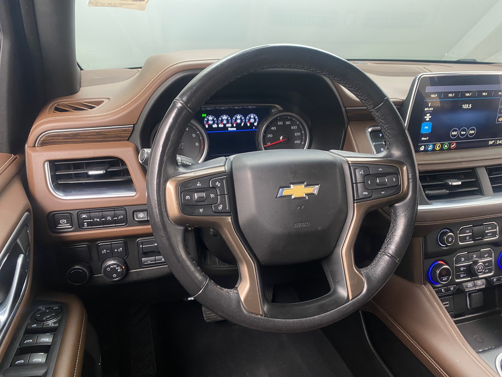 Thumbnail: 2021 Chevrolet Suburban - 4