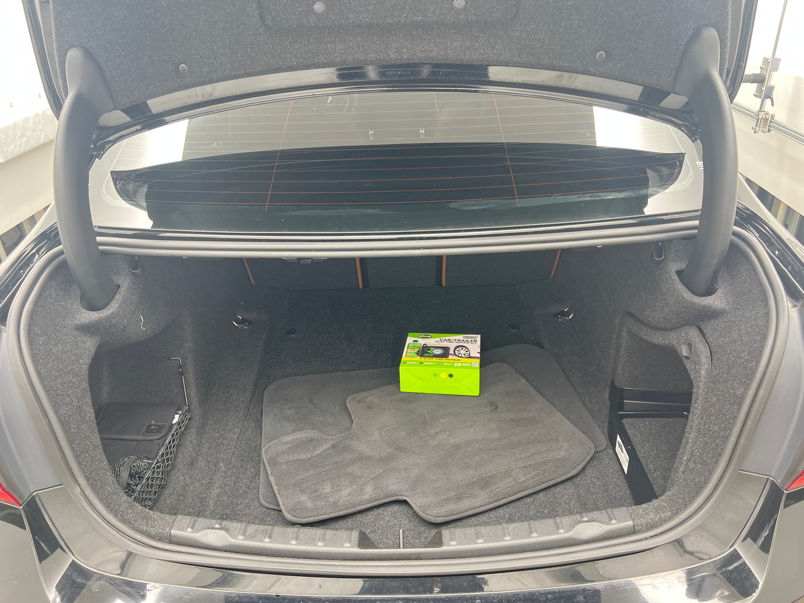 Thumbnail: 2017 BMW 3 Series - 6