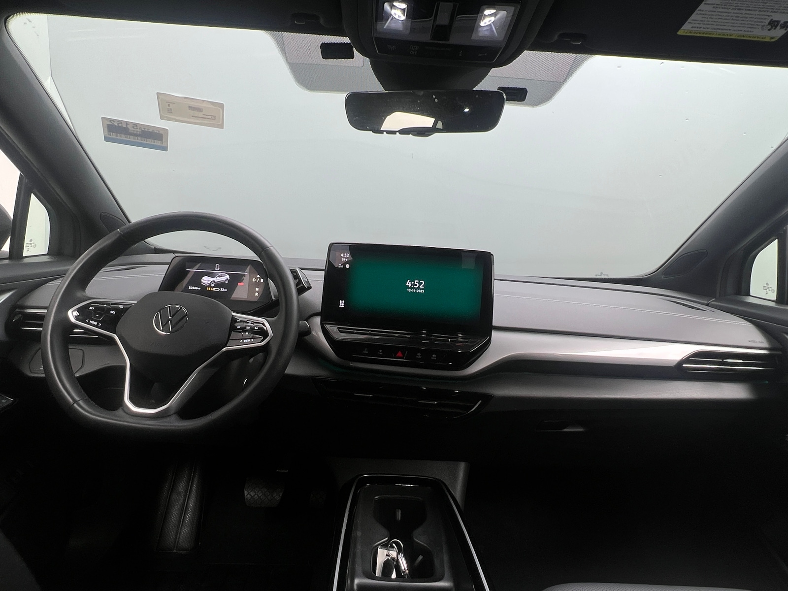 Thumbnail: 2023 Volkswagen ID.4 - 2