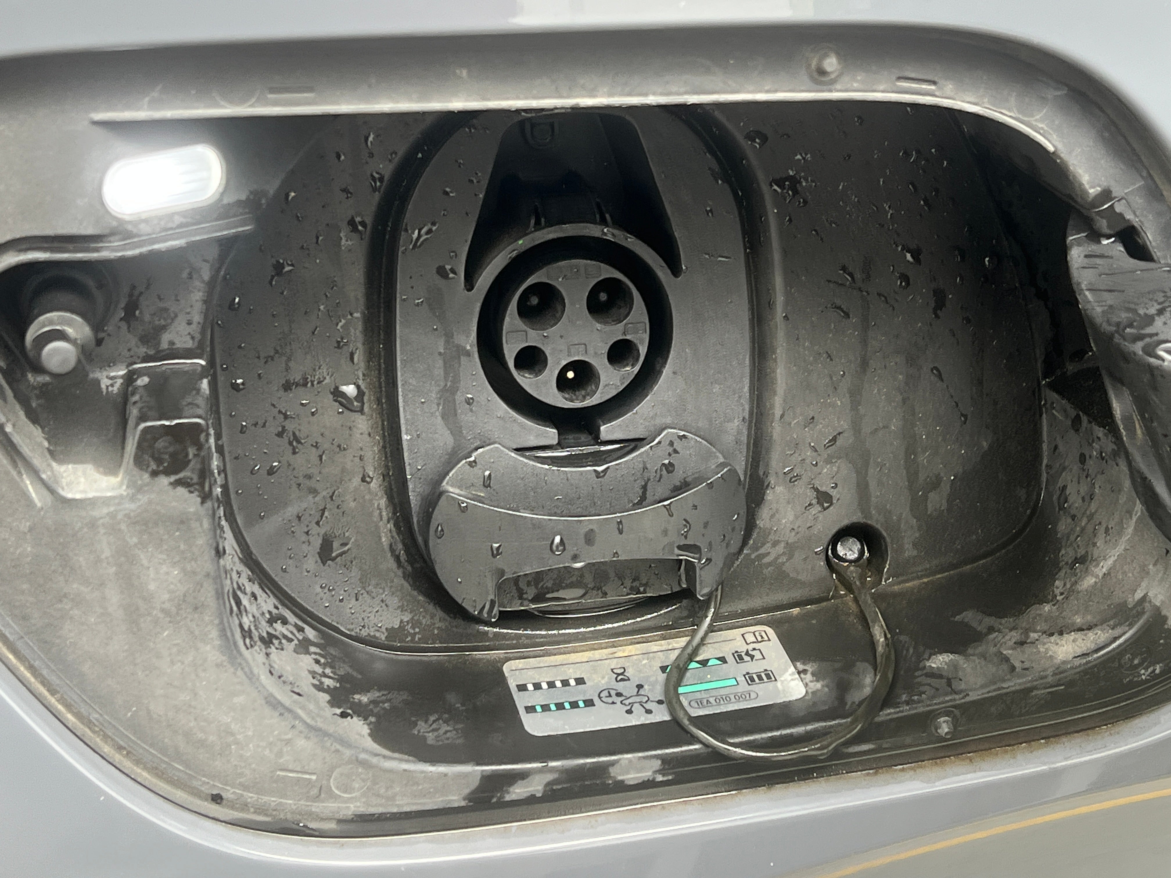 Used 2023 Volkswagen ID.4 PRO S with VIN 1V2WNPE89PC025229 for sale in Oak Creek, WI