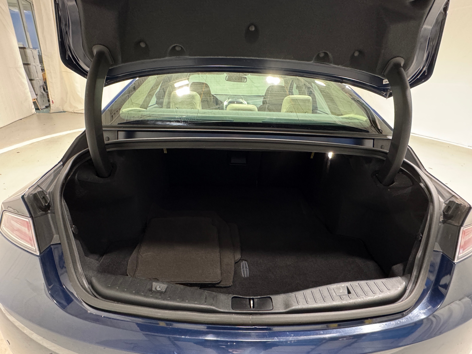 Thumbnail: 2019 Lincoln MKZ - 6