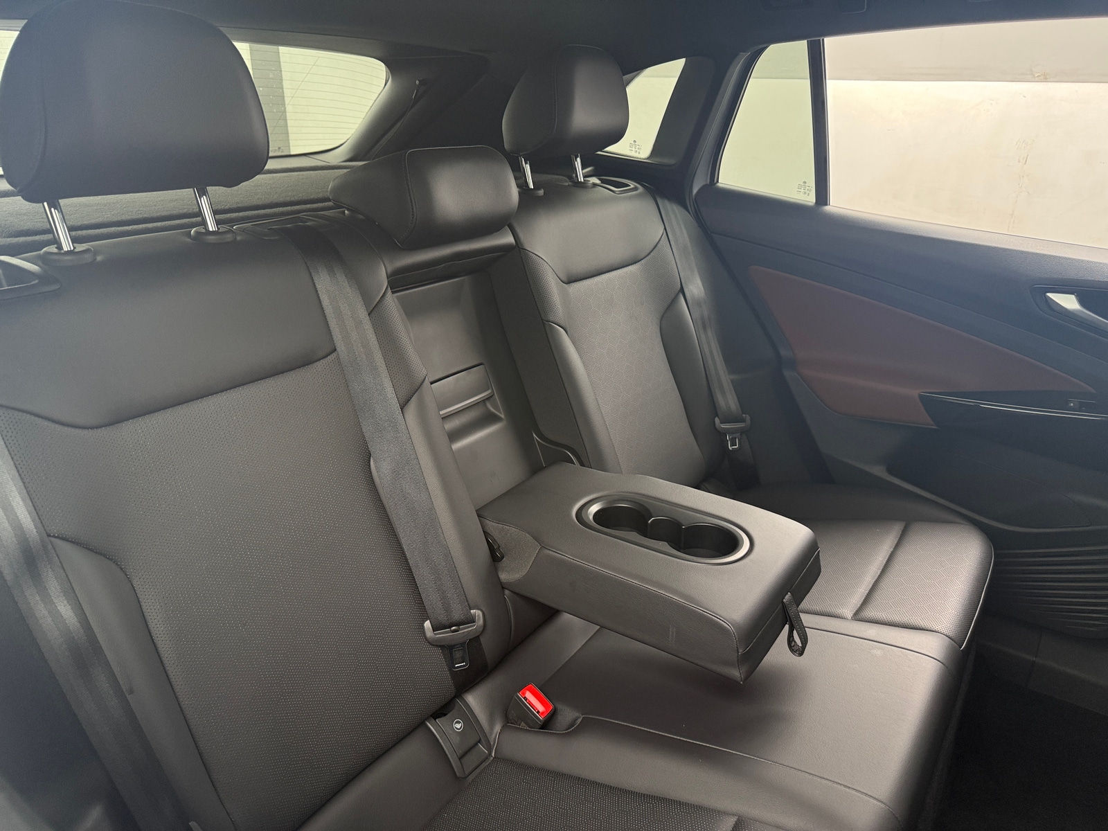 Thumbnail: 2021 Volkswagen ID.4 - 6