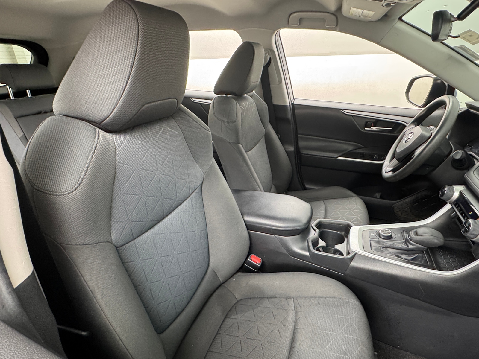 Thumbnail: 2020 Toyota RAV4 - 2