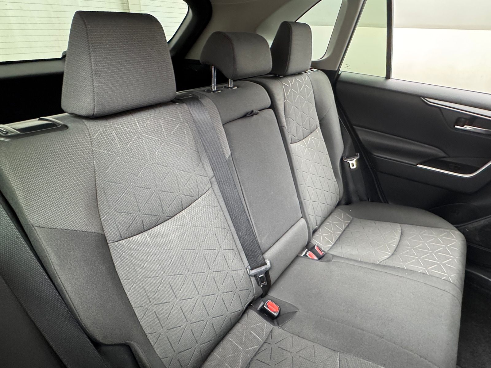 Thumbnail: 2020 Toyota RAV4 - 6