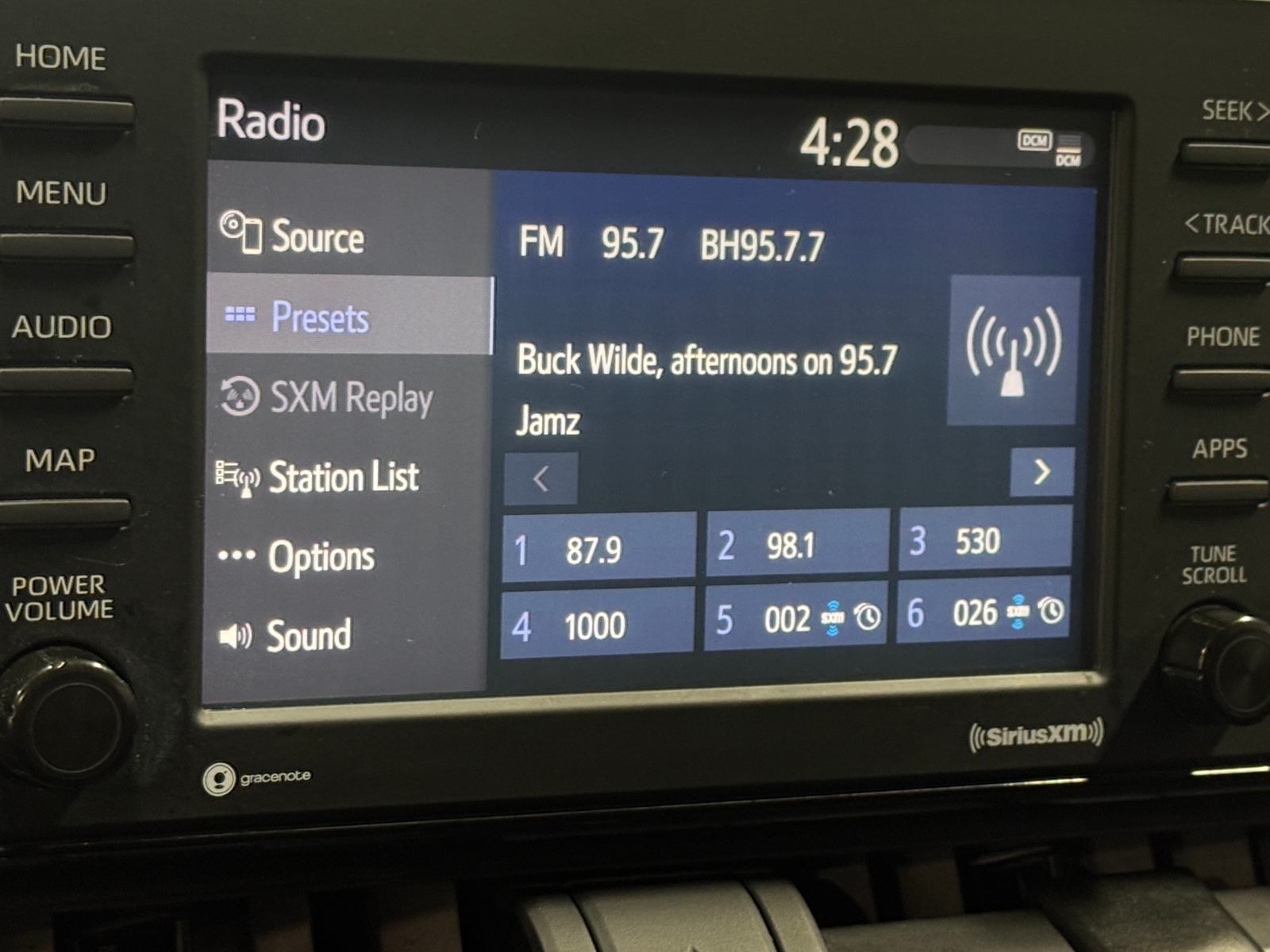 Thumbnail: 2020 Toyota RAV4 - 4