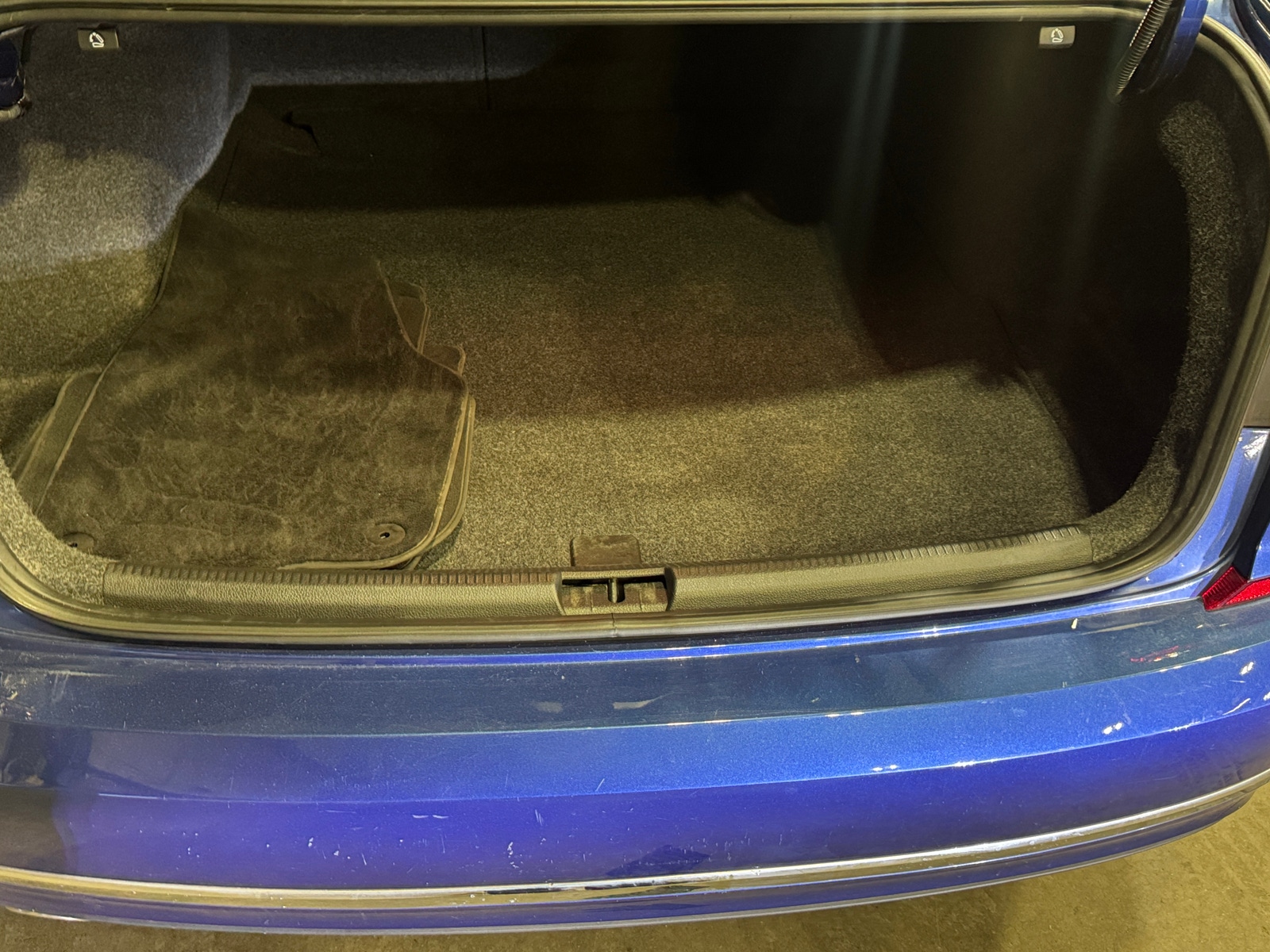 Thumbnail: 2017 Volkswagen Passat - 6