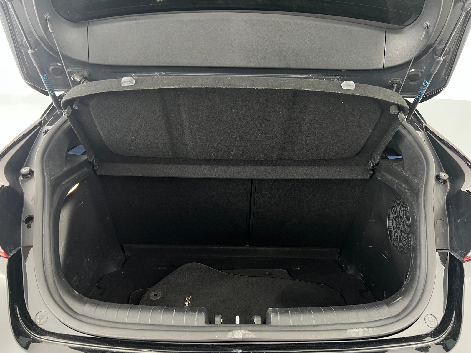 Thumbnail: 2022 Hyundai Veloster - 4