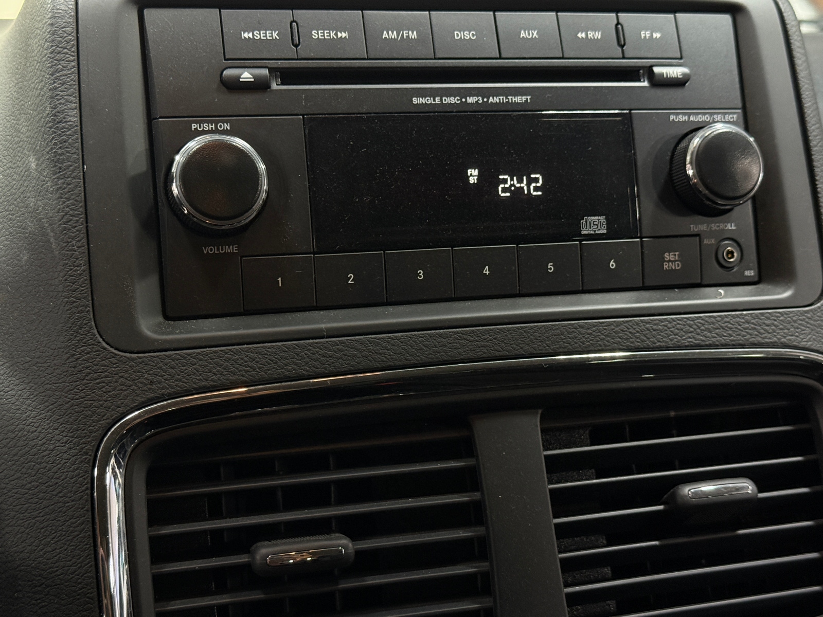 Thumbnail: 2017 Dodge Grand Caravan - 4