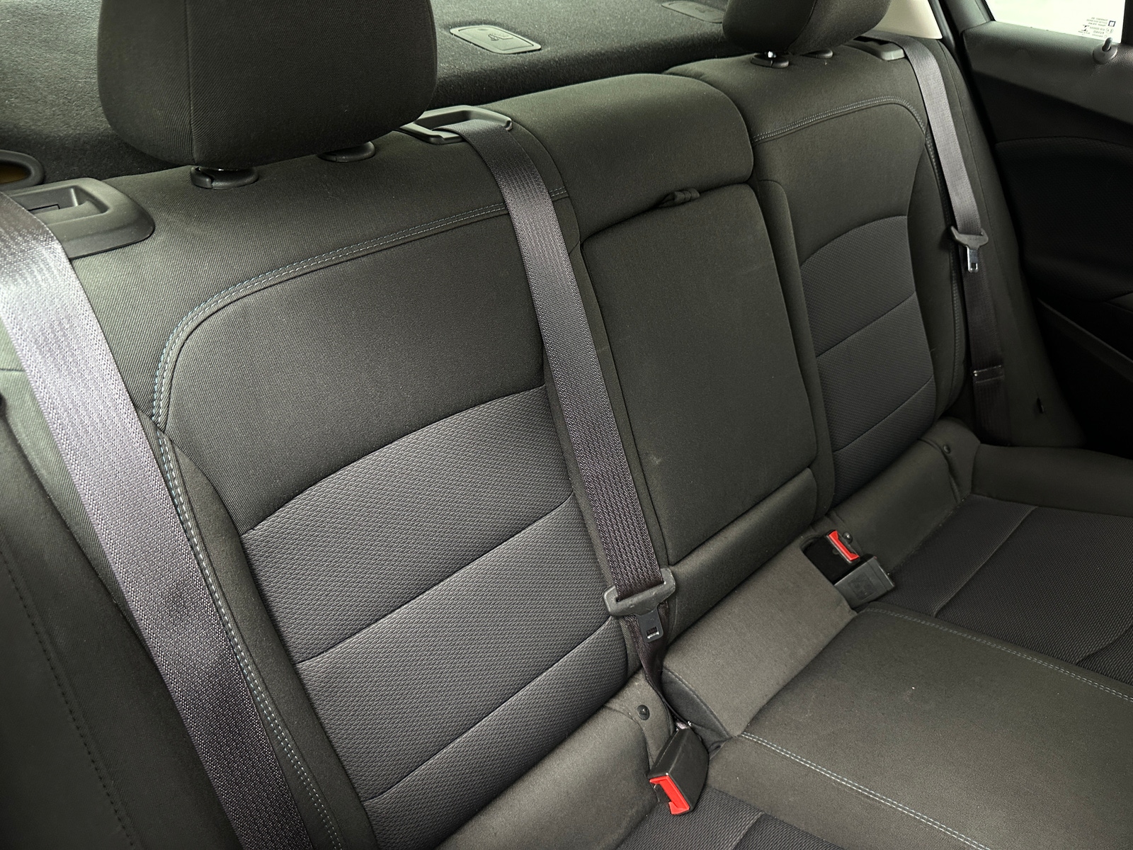 Thumbnail: 2017 Chevrolet Cruze - 6