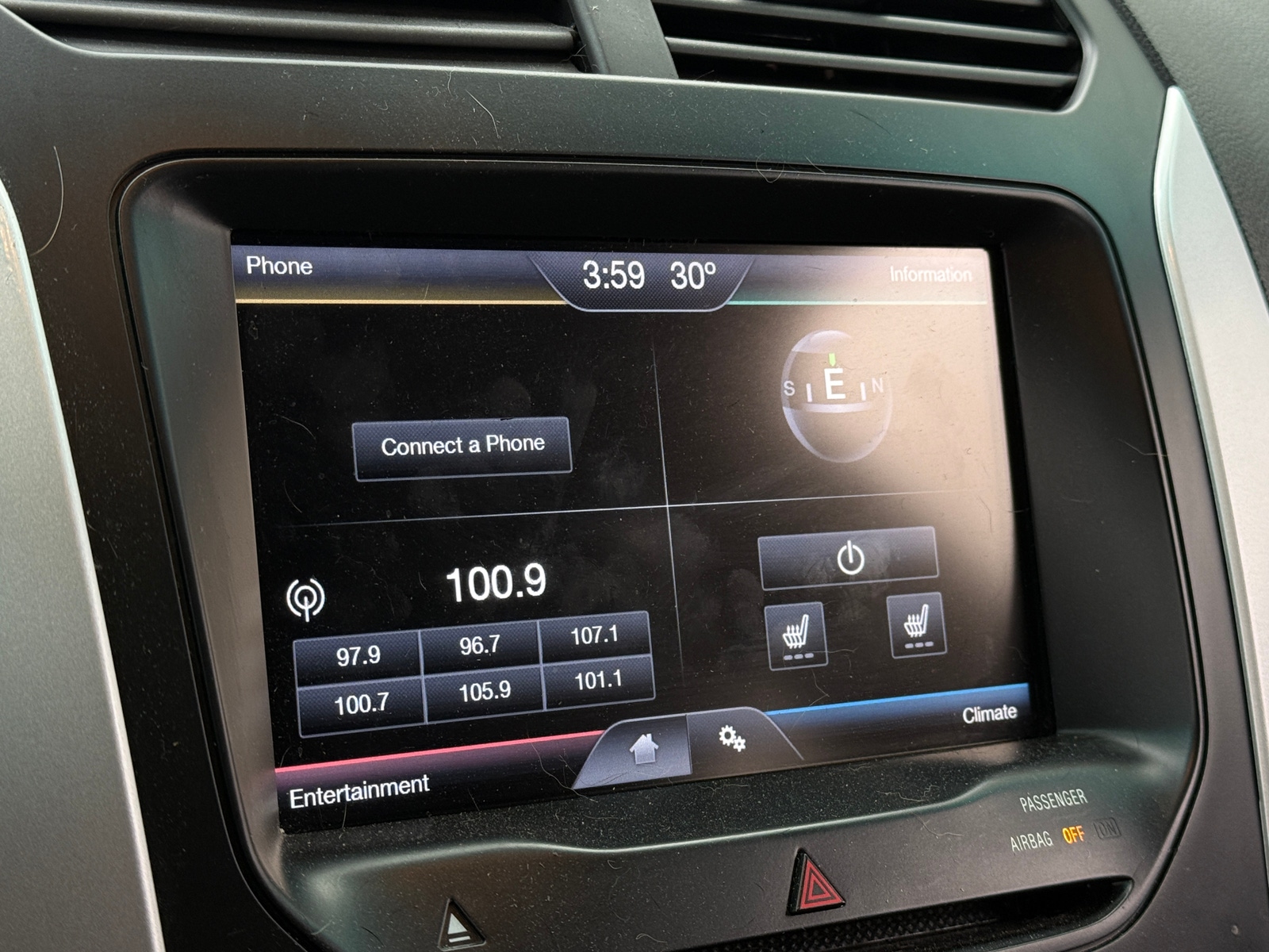 Thumbnail: 2014 Ford Explorer - 3