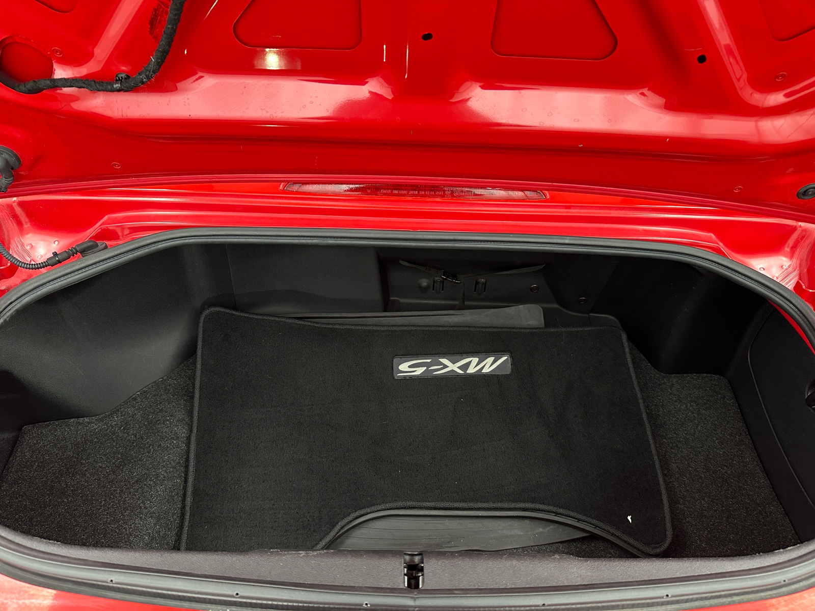 Thumbnail: 2015 Mazda MX-5 Miata - 6