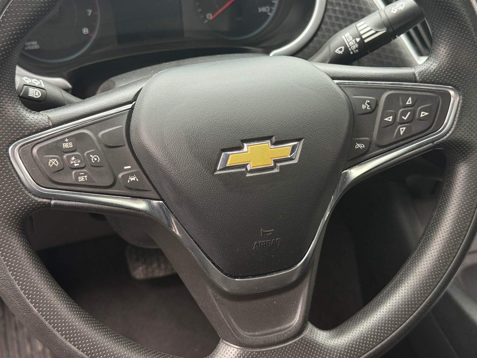 Thumbnail: 2023 Chevrolet Malibu - 5