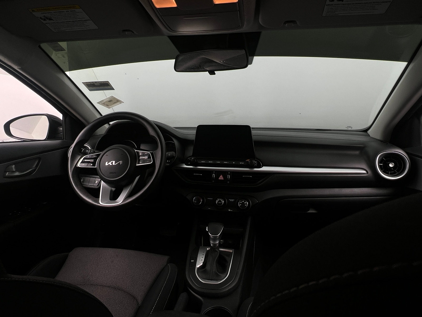 Thumbnail: 2024 Kia Forte - 3