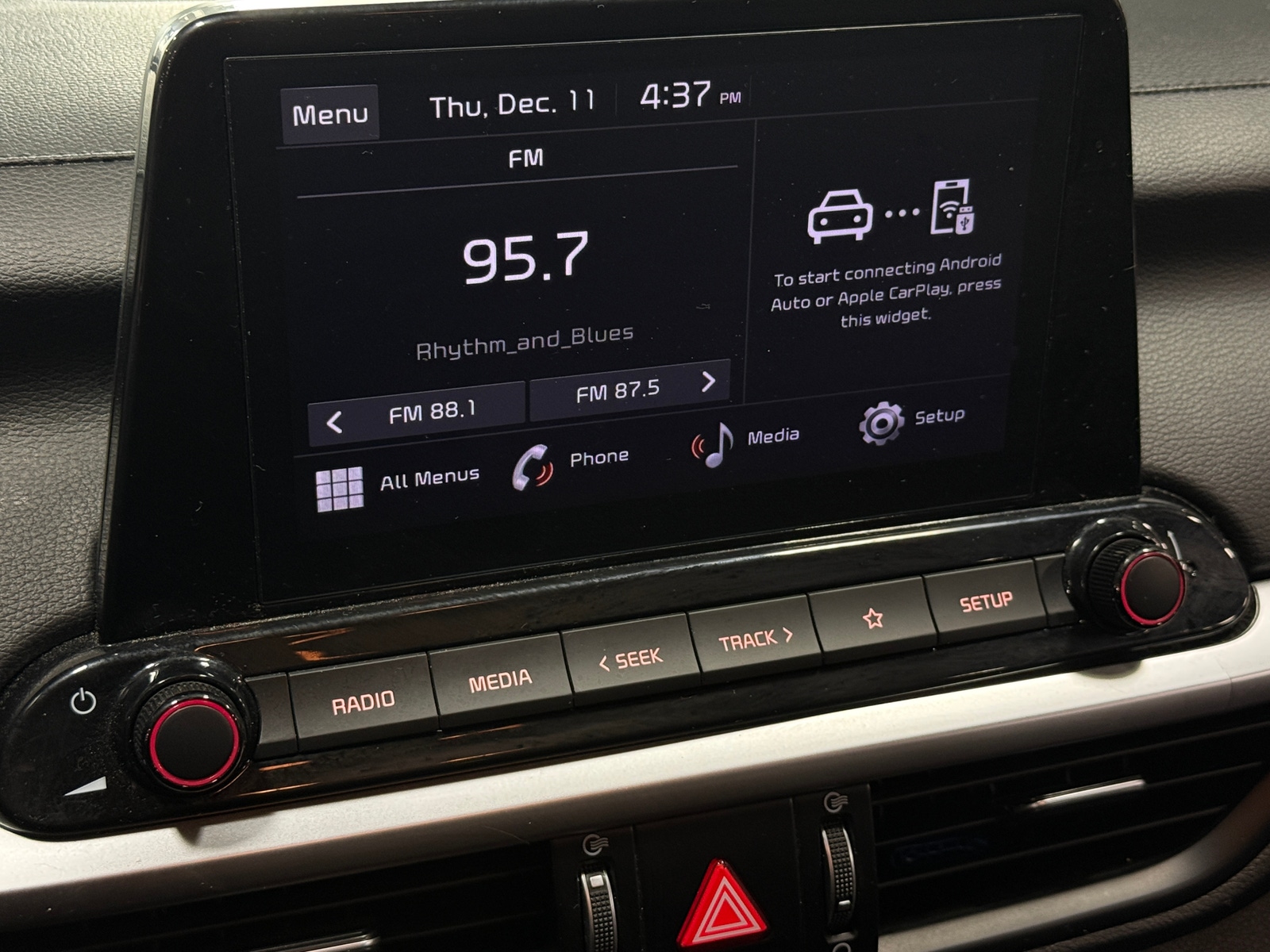 Thumbnail: 2024 Kia Forte - 4