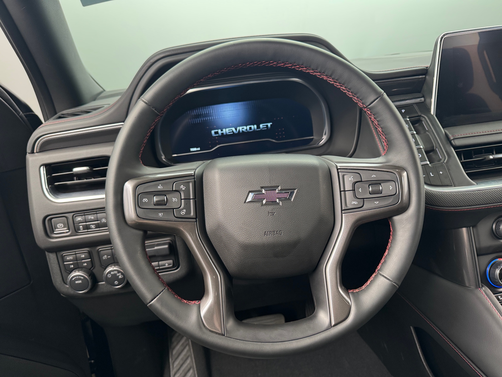 Thumbnail: 2023 Chevrolet Tahoe - 4