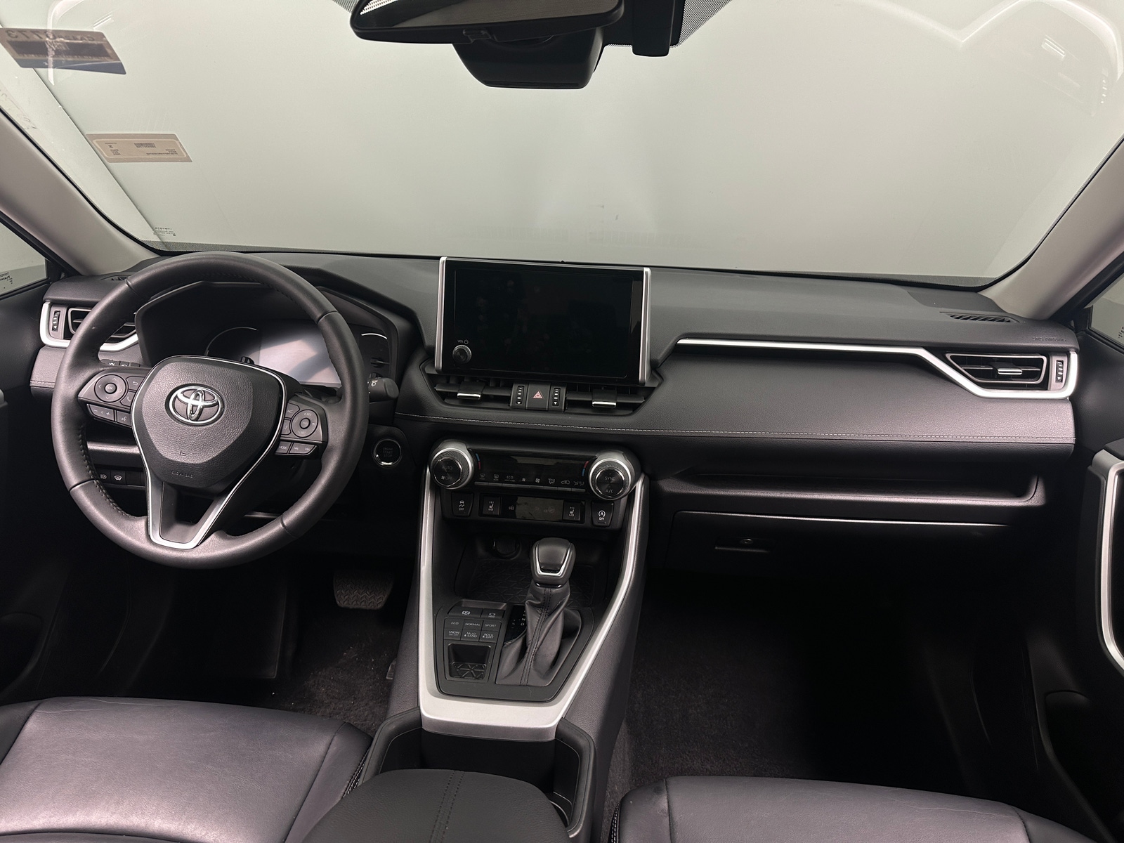 Thumbnail: 2024 Toyota RAV4 - 2