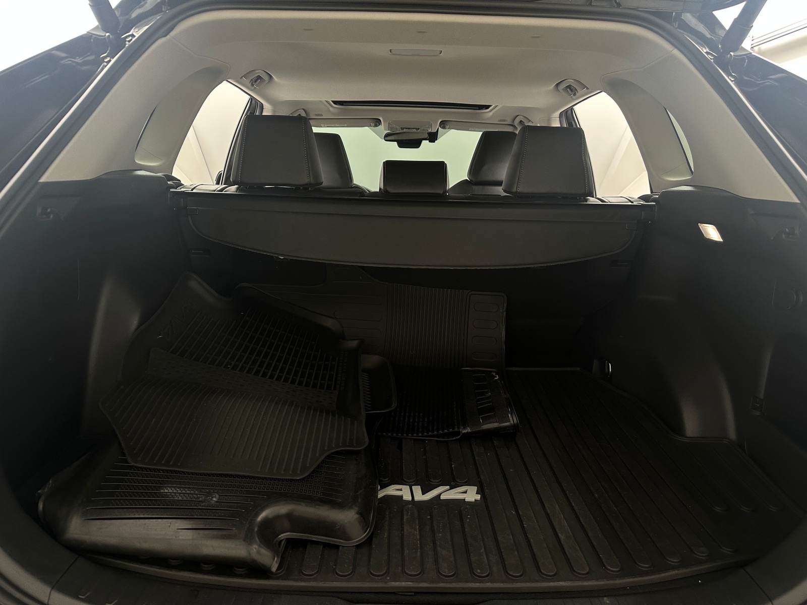 Thumbnail: 2024 Toyota RAV4 - 6