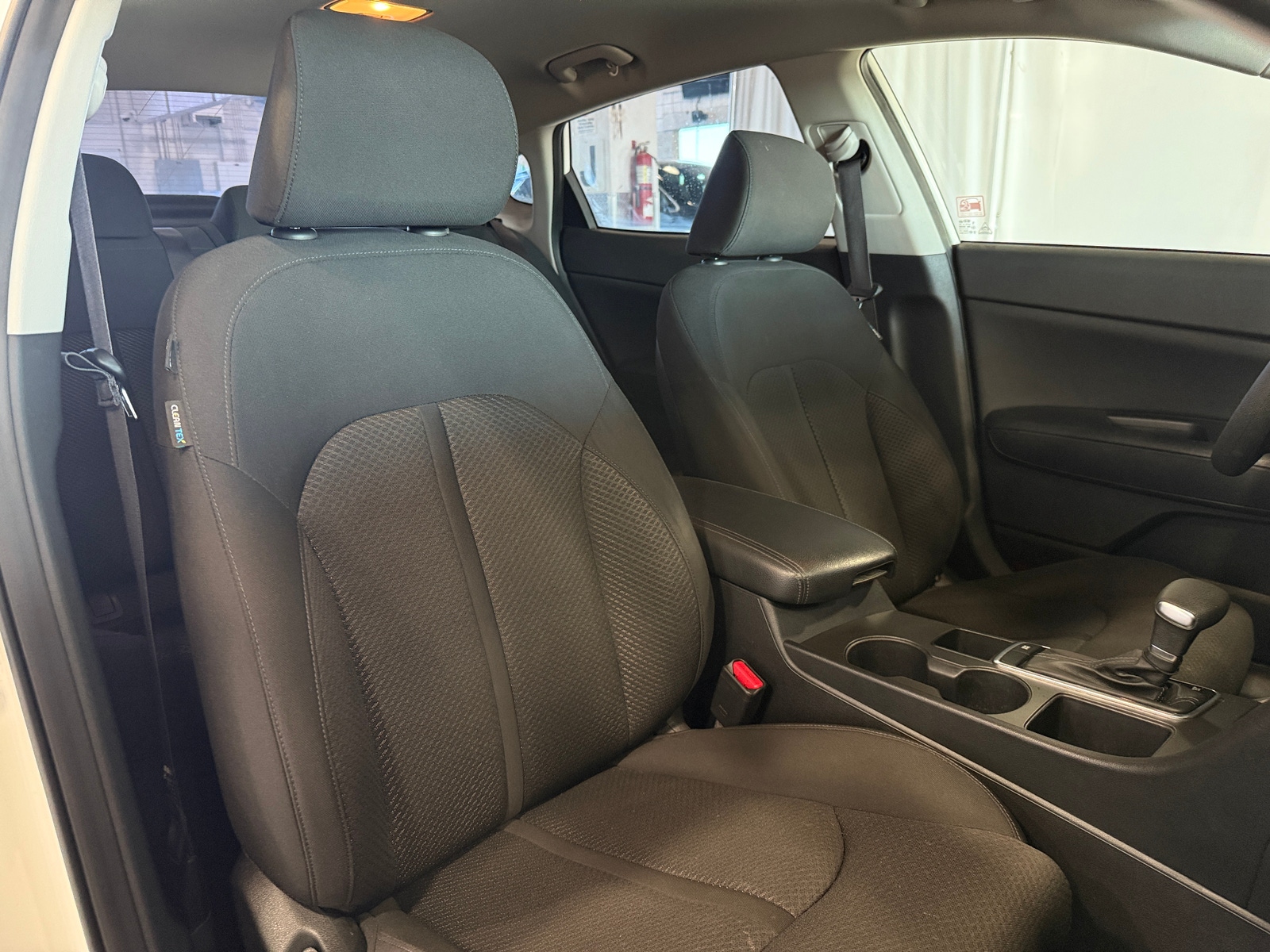 Thumbnail: 2016 Kia Optima - 2