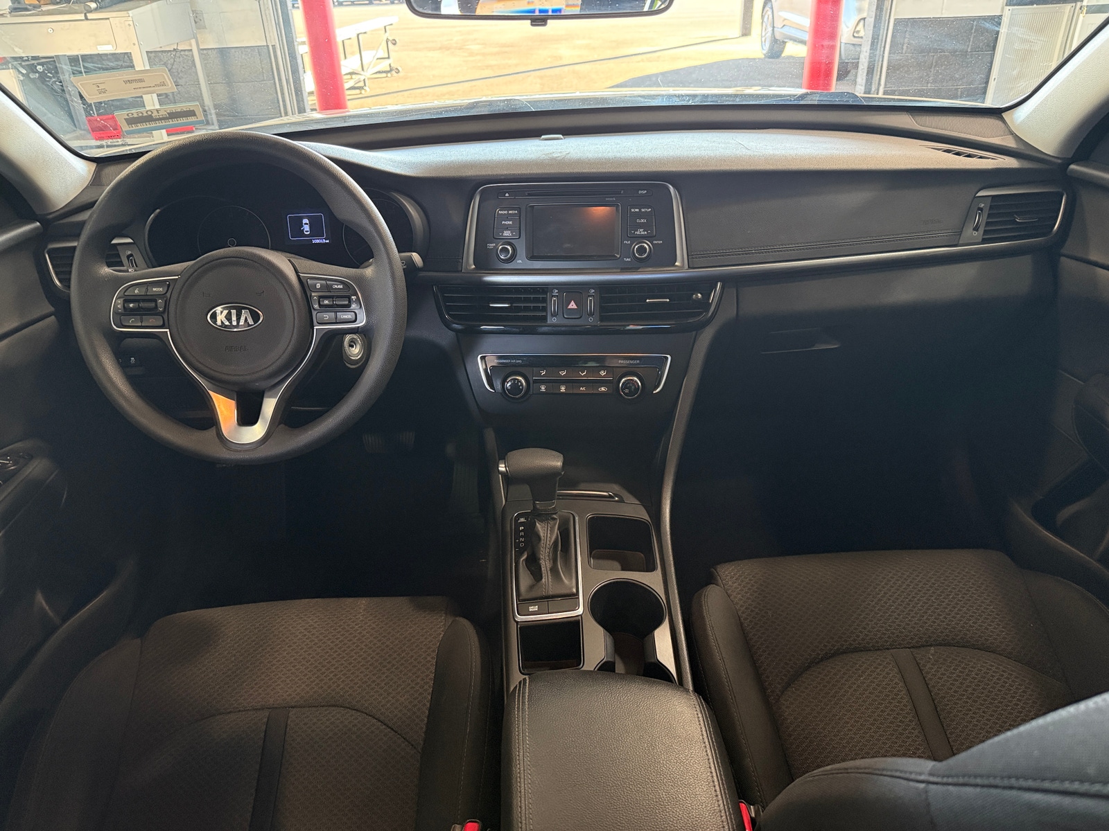 Thumbnail: 2016 Kia Optima - 3