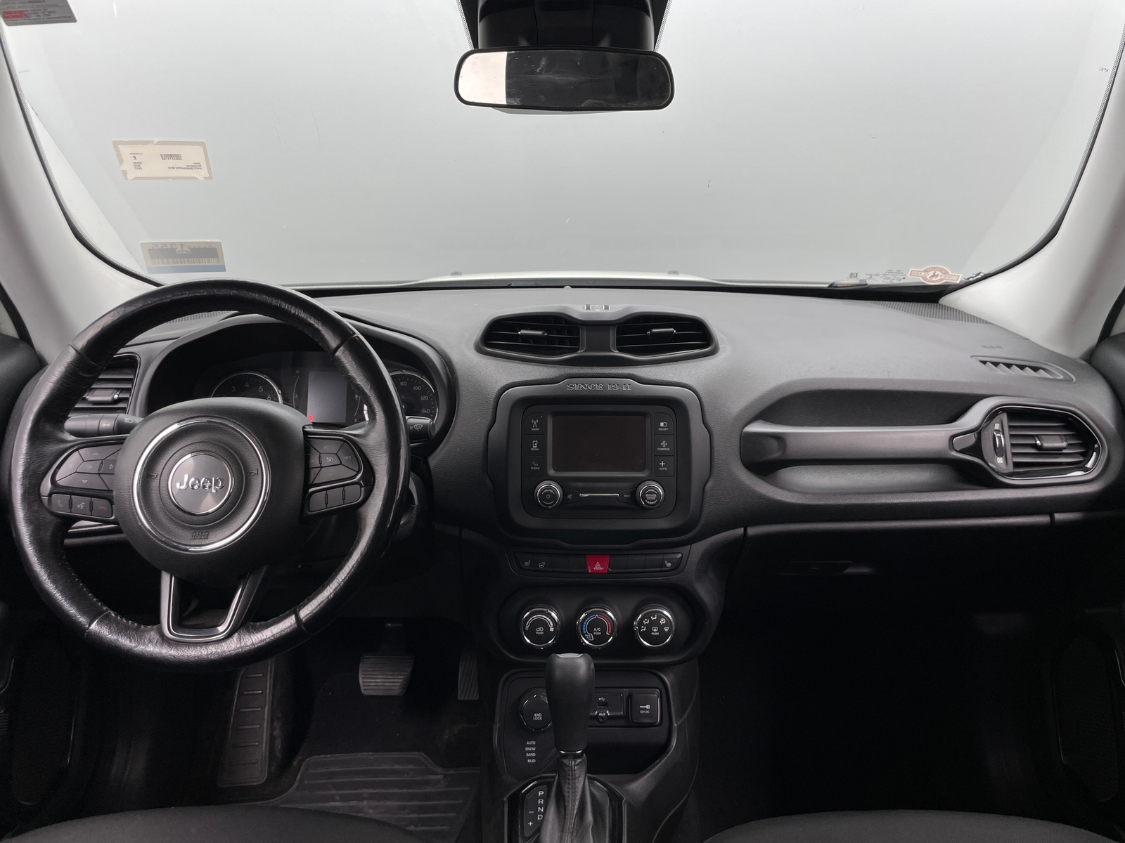 Thumbnail: 2017 Jeep Renegade - 3