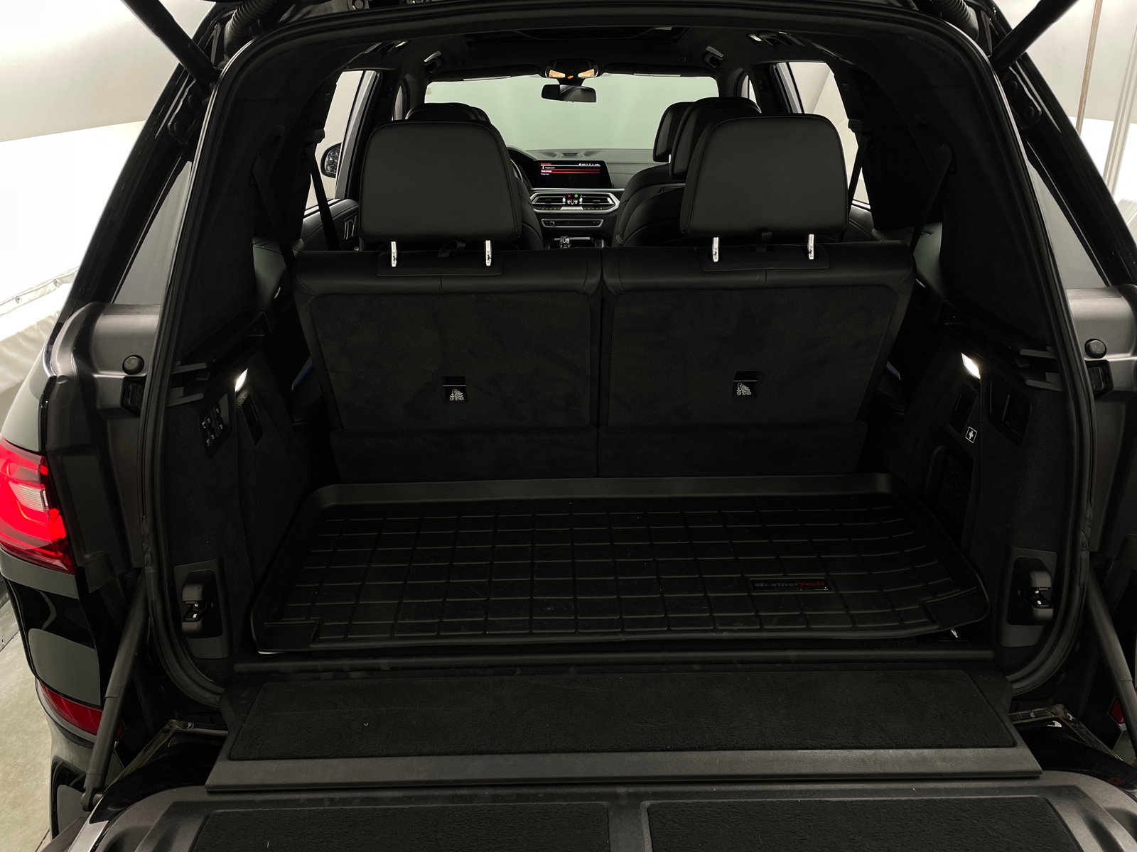 Thumbnail: 2021 BMW X7 - 6