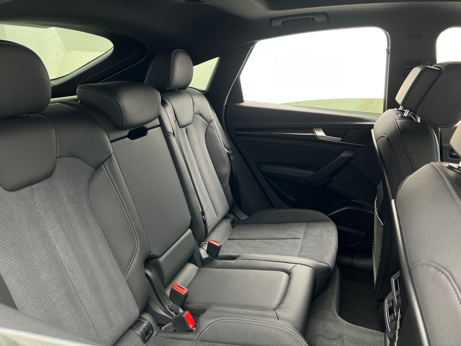 Thumbnail: 2022 Audi SQ5 - 5