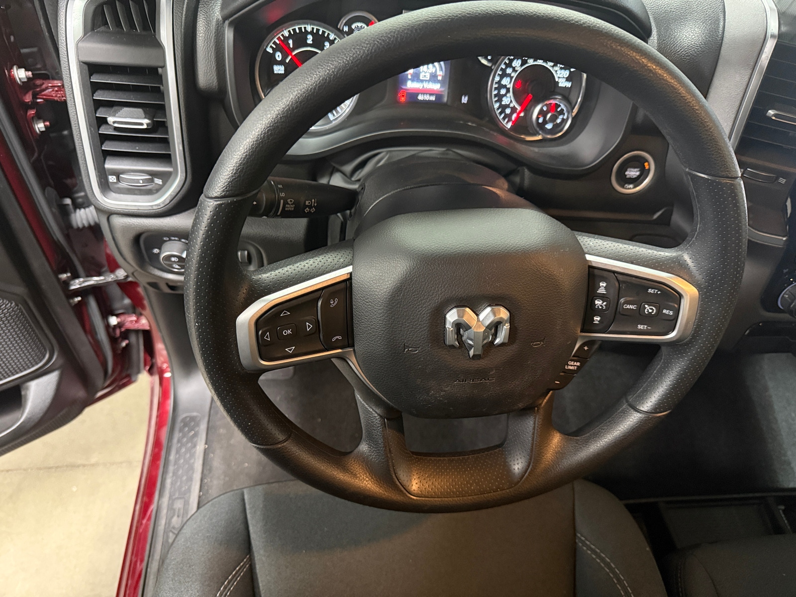 Thumbnail: 2025 RAM 1500 - 5