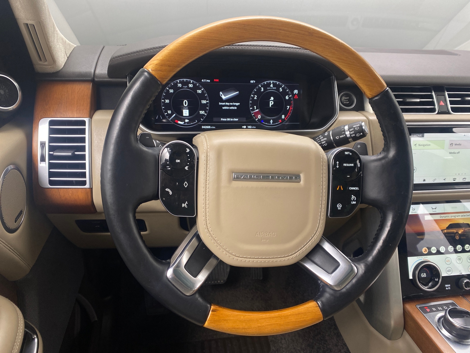 Thumbnail: 2018 Land Rover Range Rover - 4