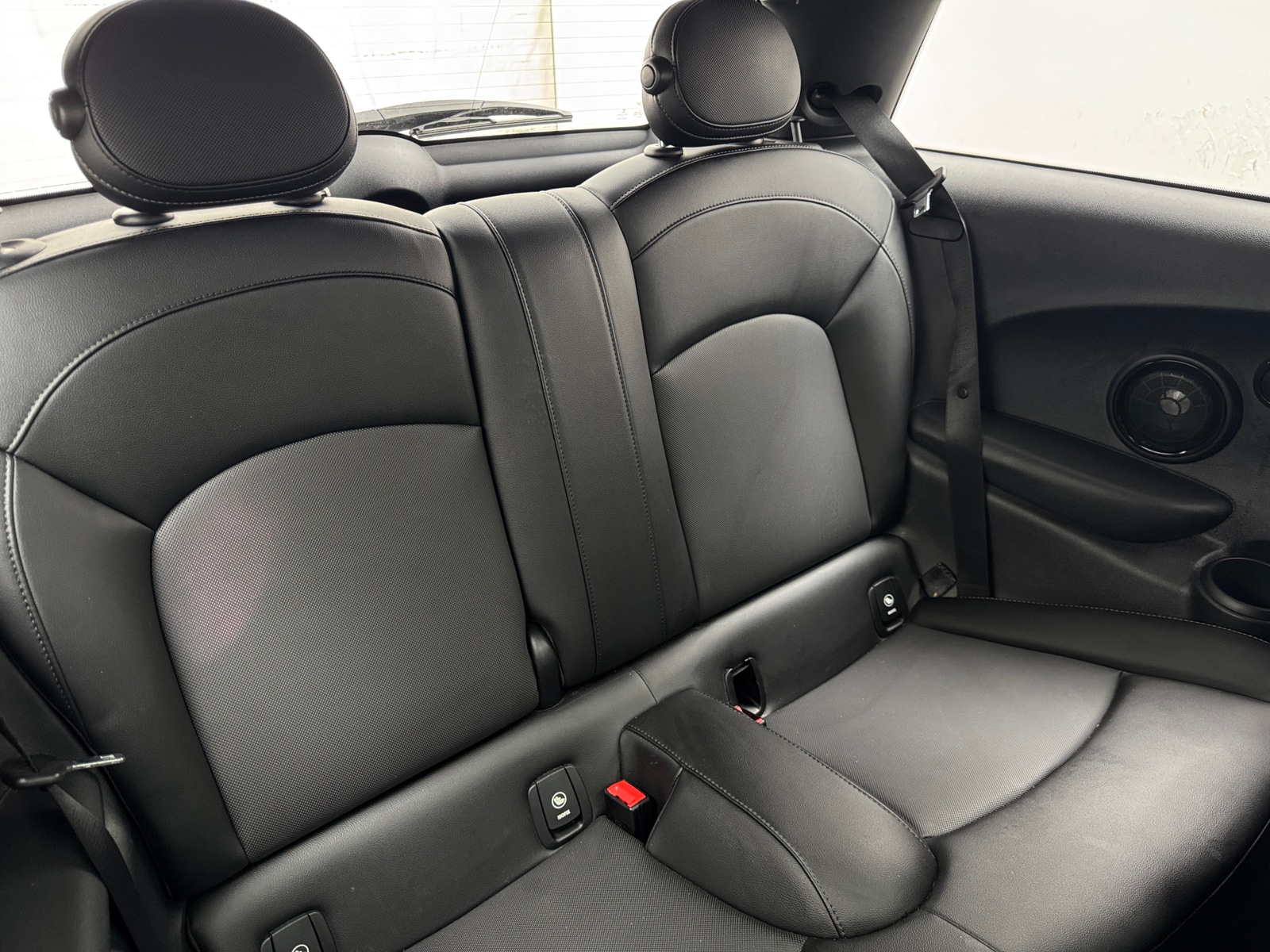 Thumbnail: 2018 MINI Cooper Hardtop - 5