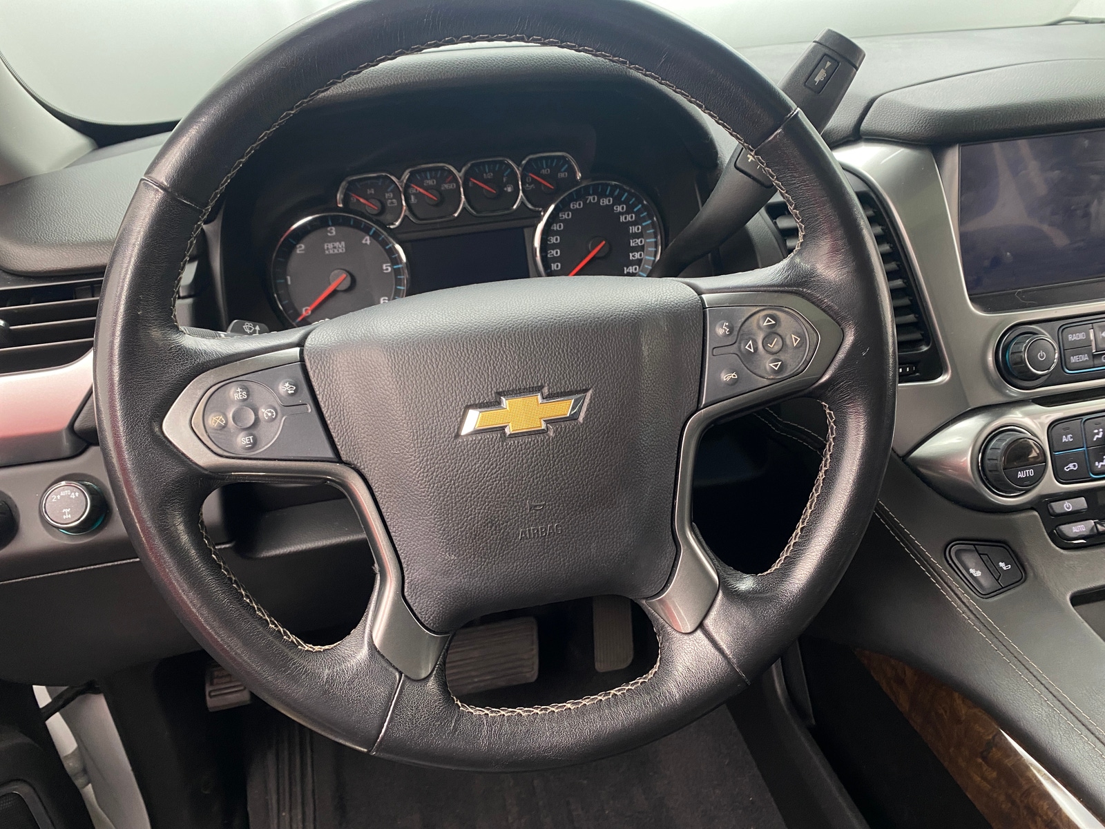 Thumbnail: 2020 Chevrolet Tahoe - 4