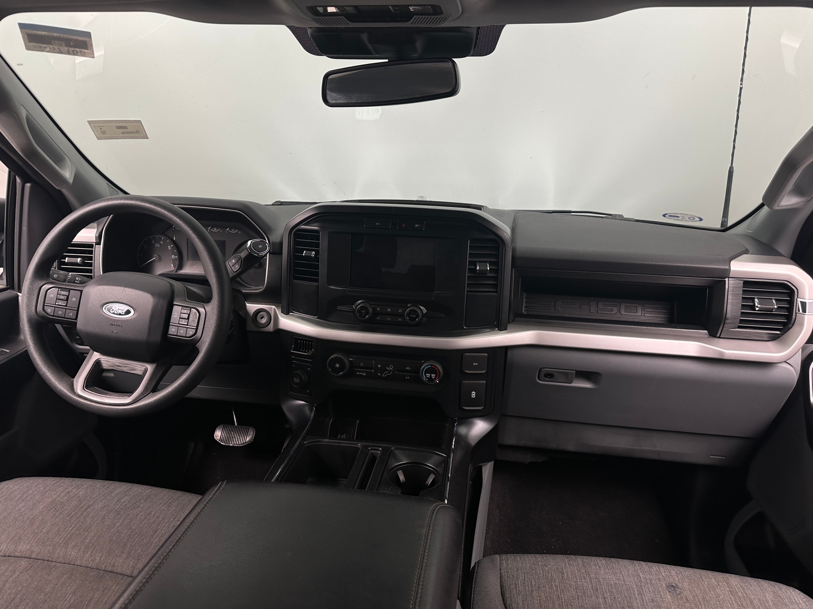 Thumbnail: 2022 Ford Econoline - 3