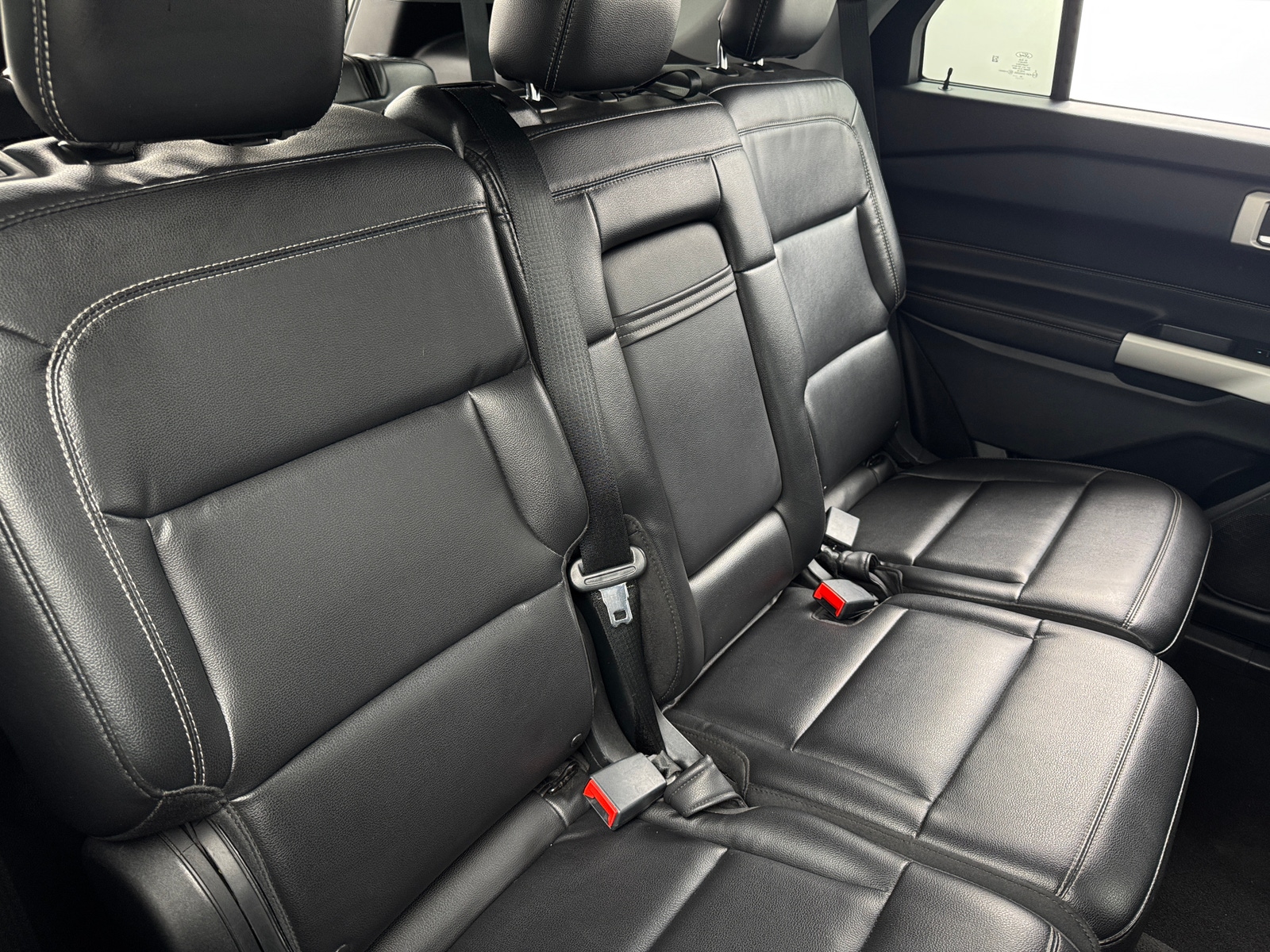 Thumbnail: 2021 Ford Explorer - 5