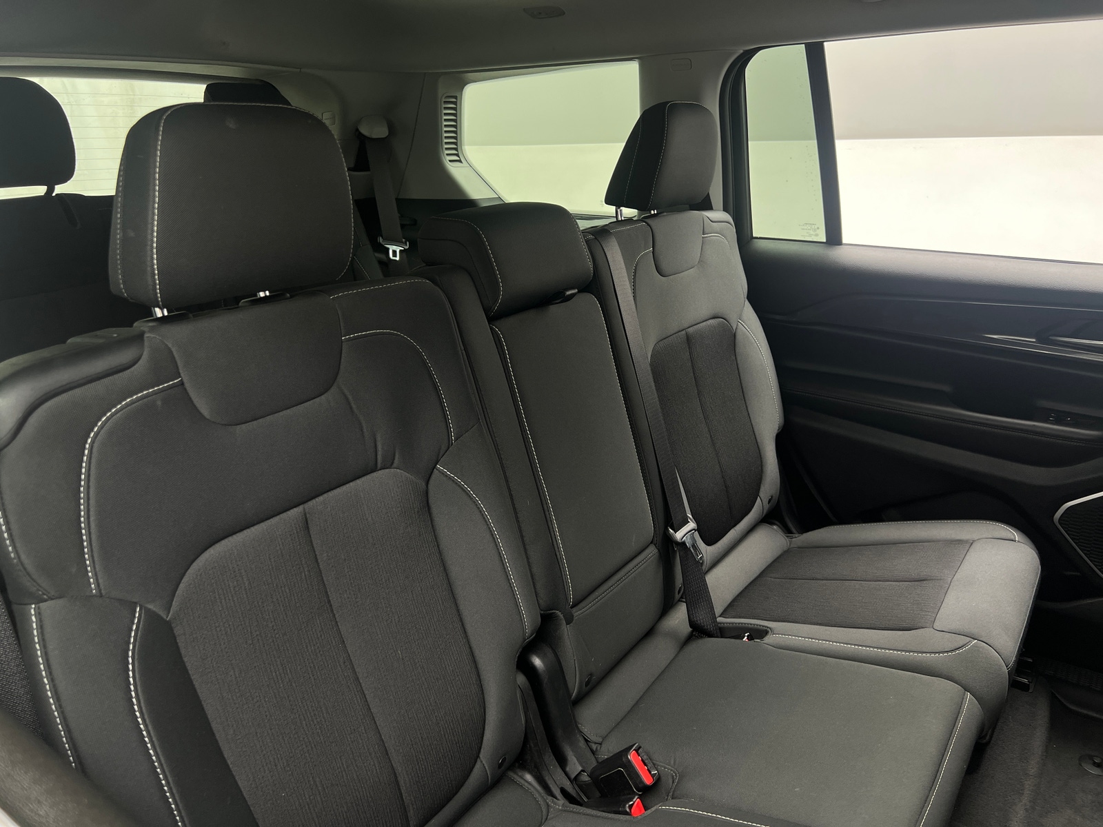 Thumbnail: 2021 Jeep Grand Cherokee L - 6