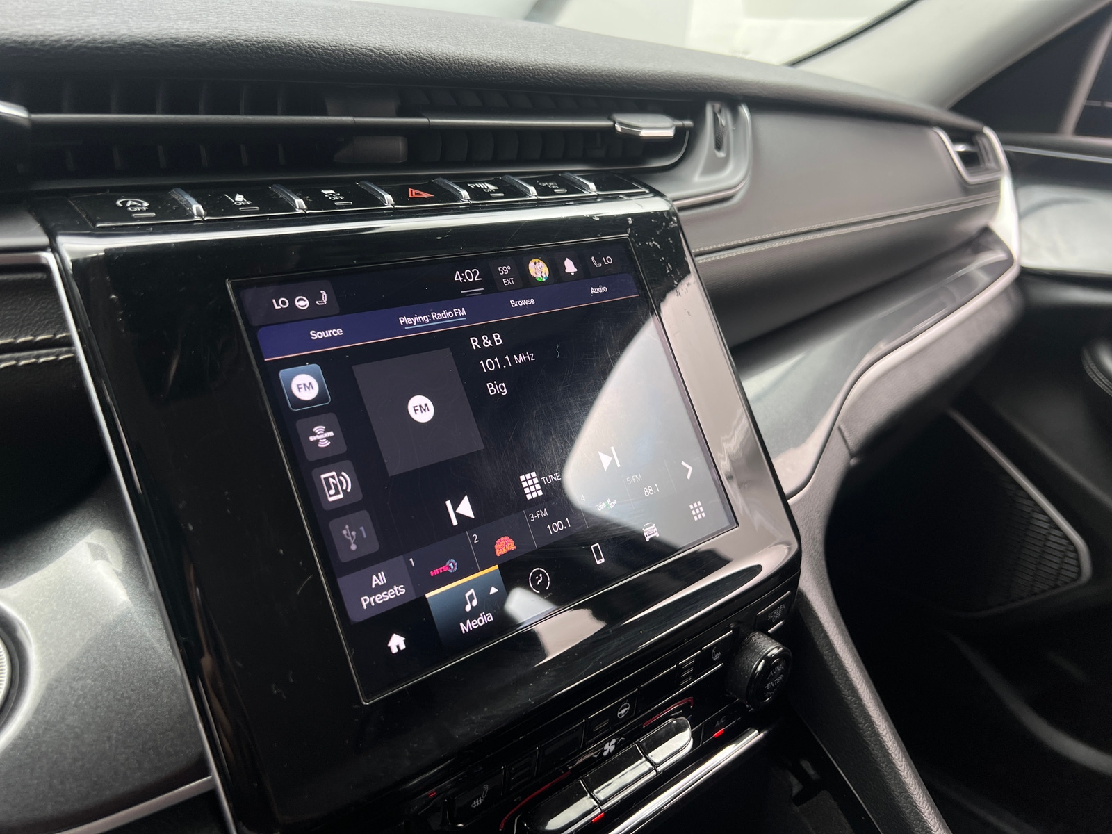 Thumbnail: 2021 Jeep Grand Cherokee L - 4