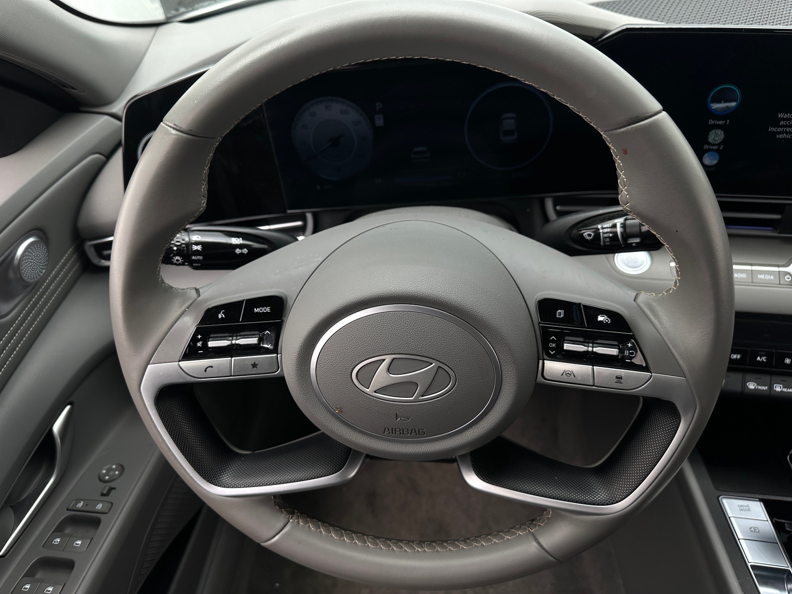 Thumbnail: 2025 Hyundai Elantra - 5