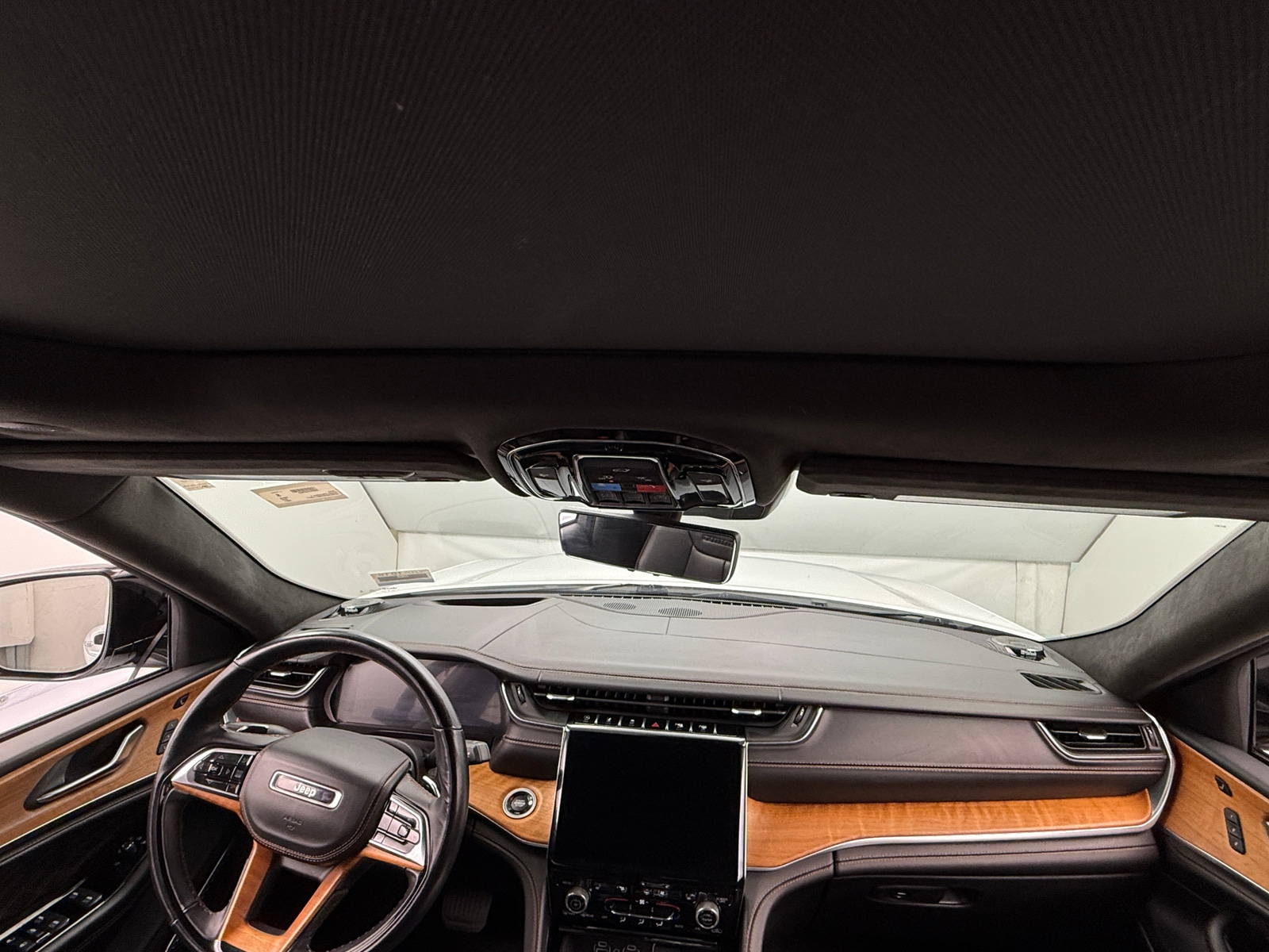 Thumbnail: 2021 Jeep Grand Cherokee L - 2