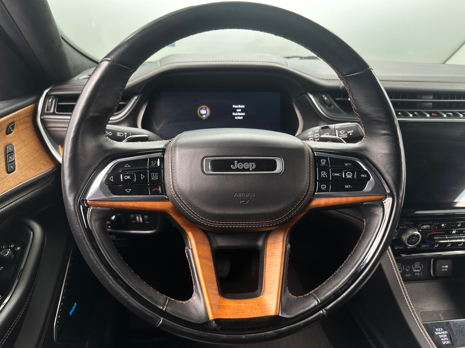 Thumbnail: 2021 Jeep Grand Cherokee L - 4