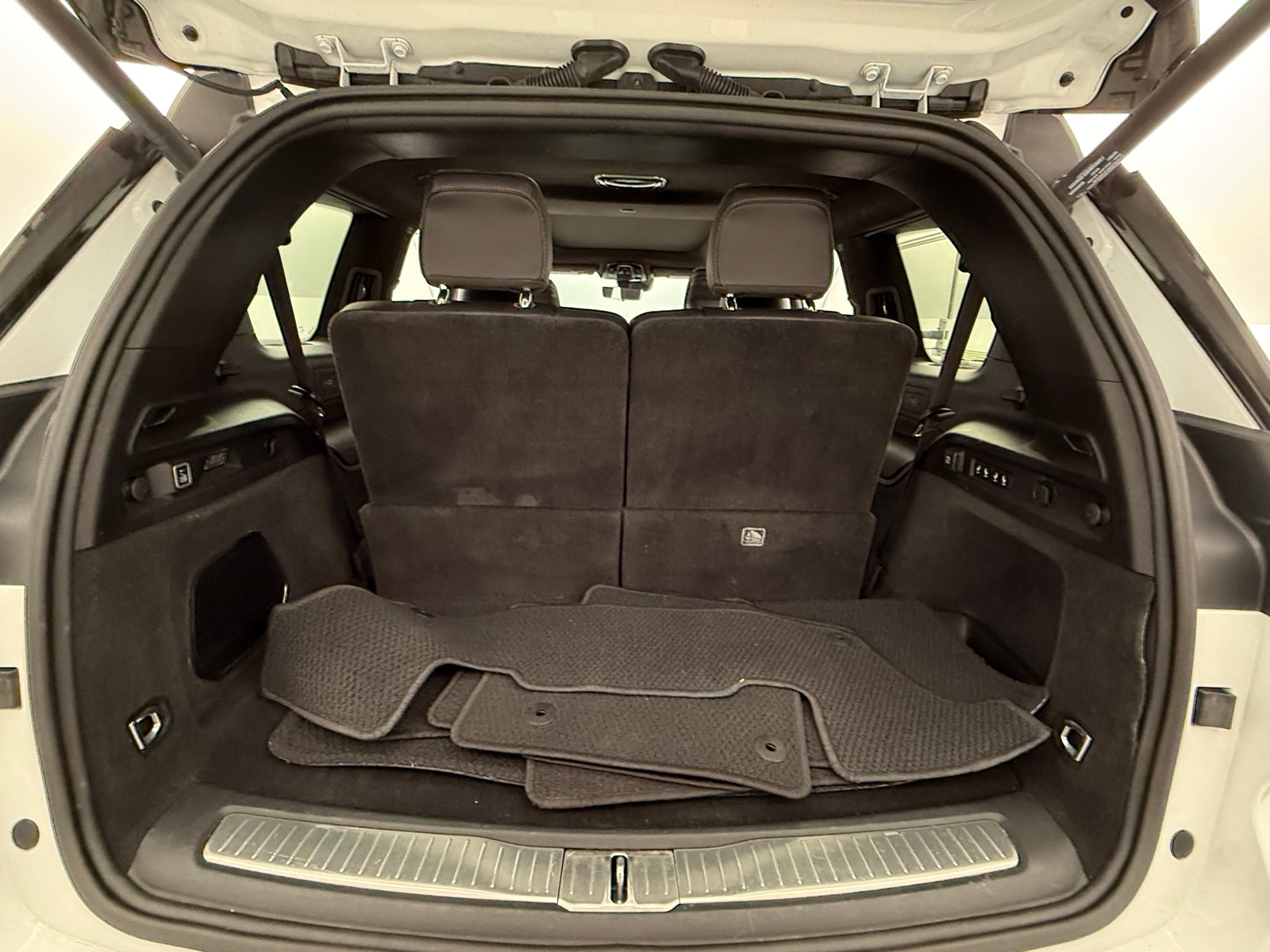 Thumbnail: 2021 Jeep Grand Cherokee L - 6