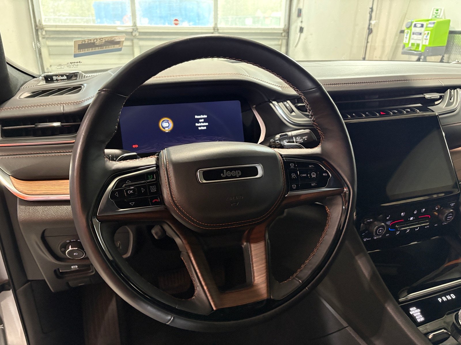 Thumbnail: 2023 Jeep Grand Cherokee L - 4